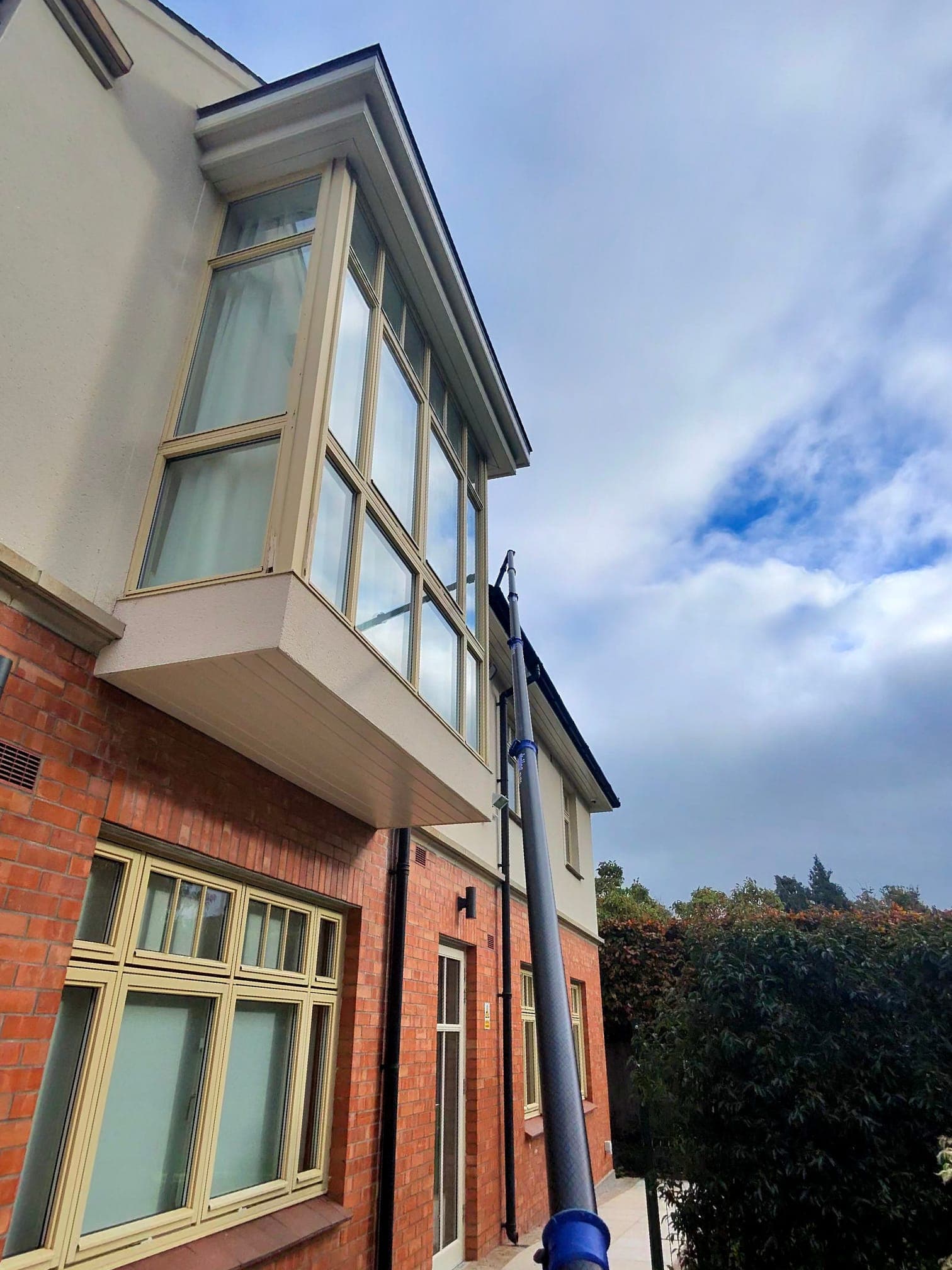 Gutter cleaning result and equipment